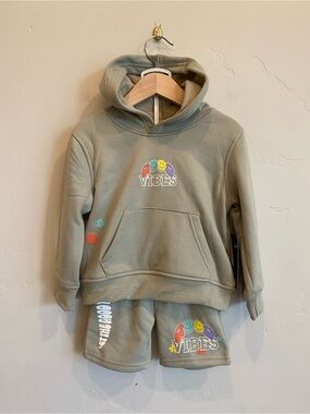 BROOKLYN CLOTH Groovy Smiley Face Vibes Hoodie & Sweat Short Set